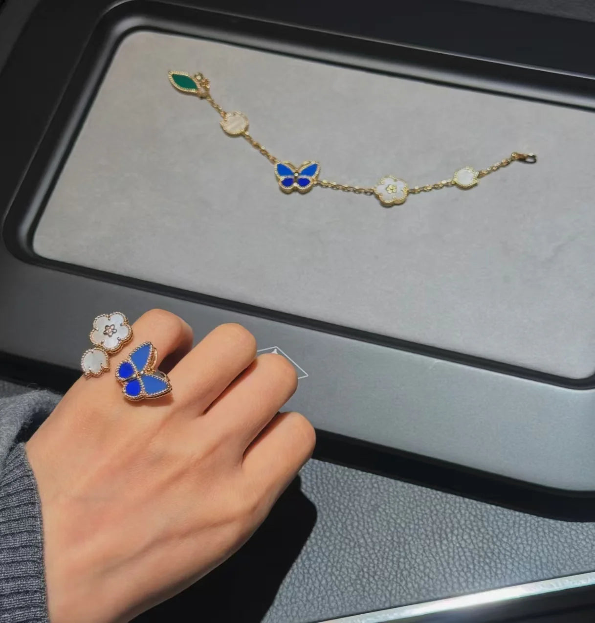 [BLAUE TRÄNEN]KLEE-ONYX-RING GOLD DIAMANT