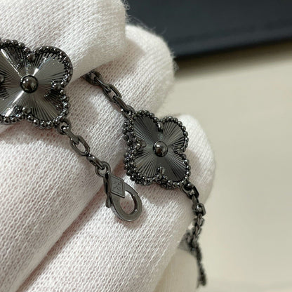 [BLAUE TRÄNEN]KLEEBLATT 5 MOTIV SCHWARZES ARMBAND 