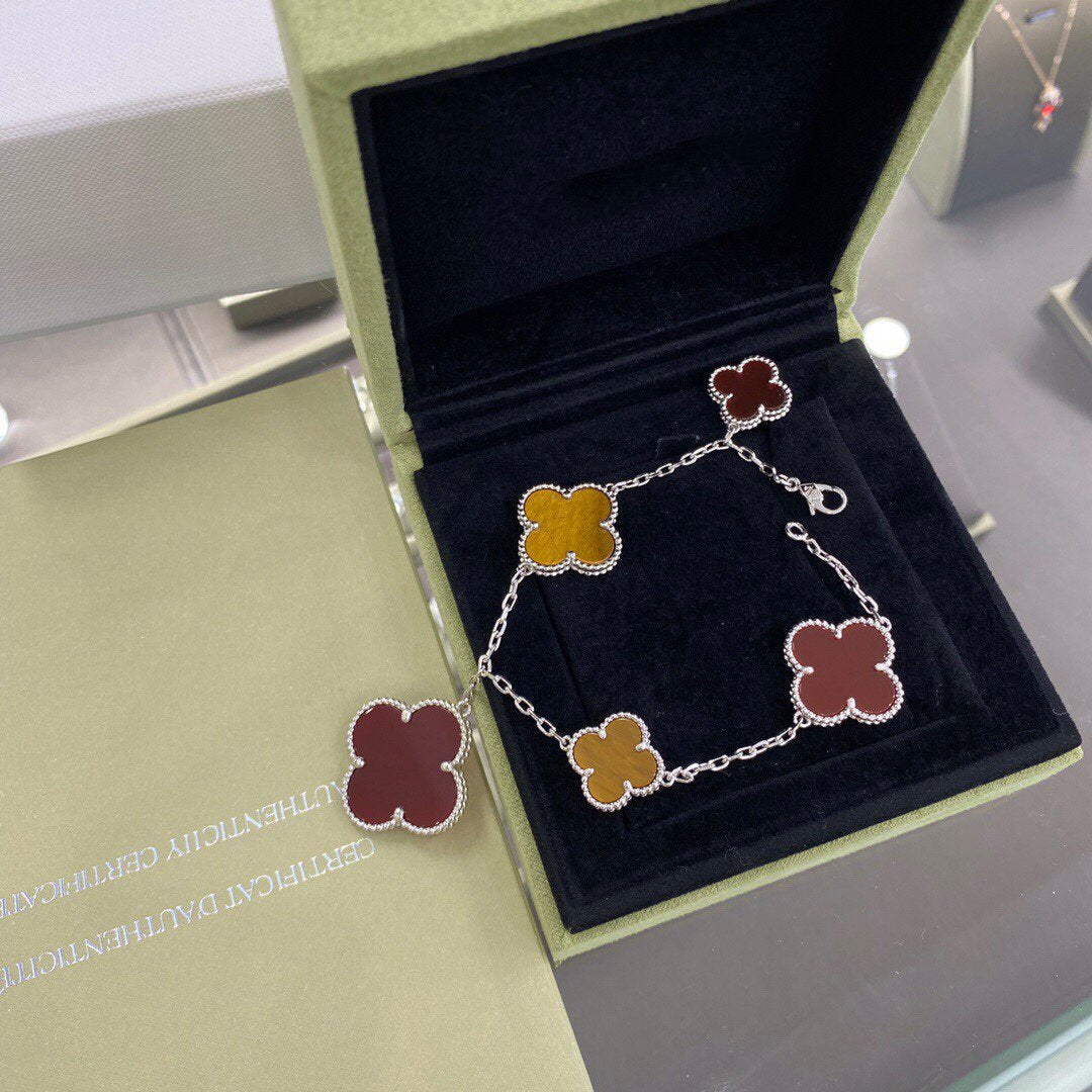 [BLUE TEARS]CLOVER 5 MOTIFS SIVLER CARNELIAN TIGER EYE BRACELET