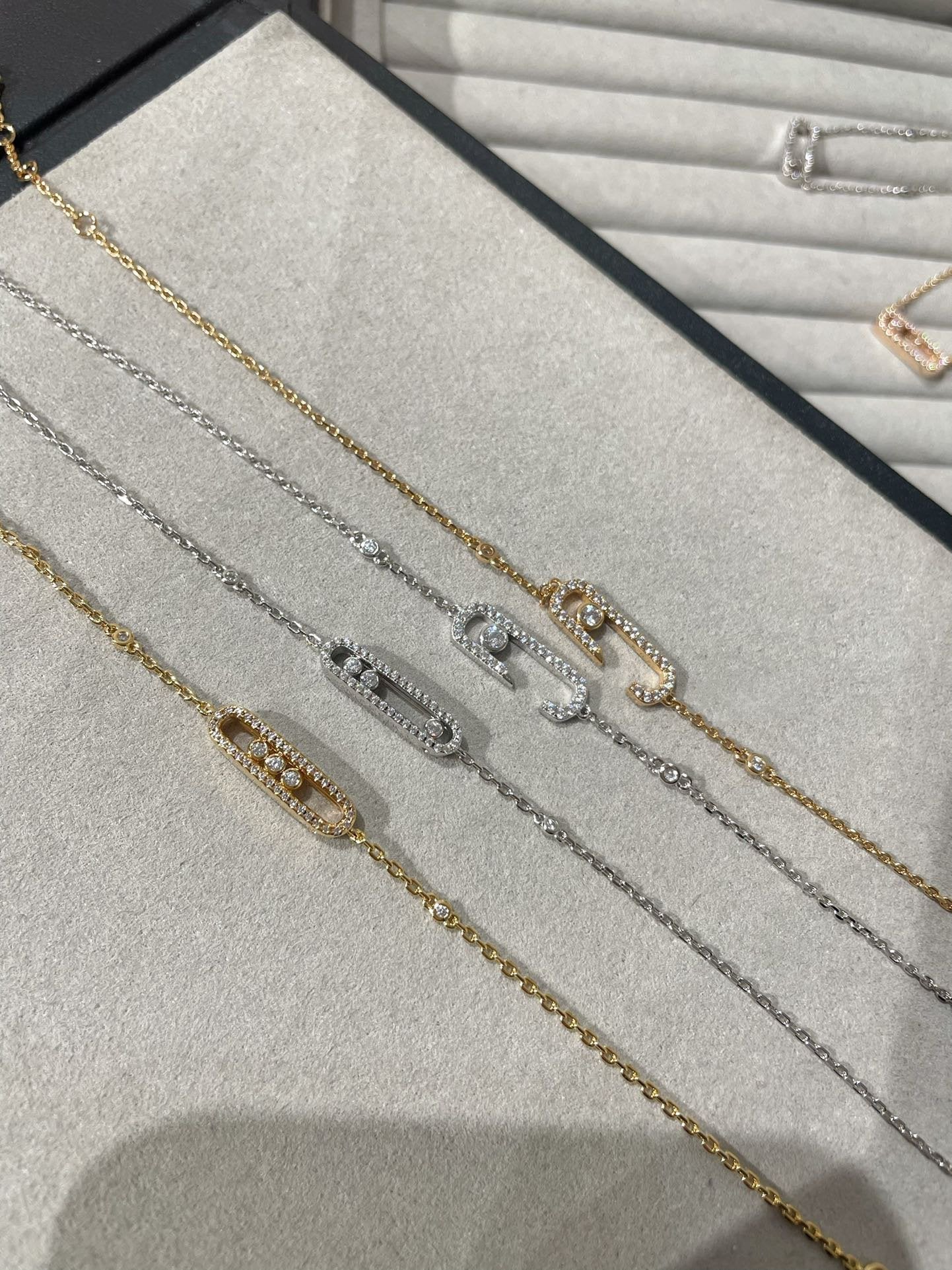 [Blue Tears Jewelry]BABY MOVE DIAMOND BRACELET