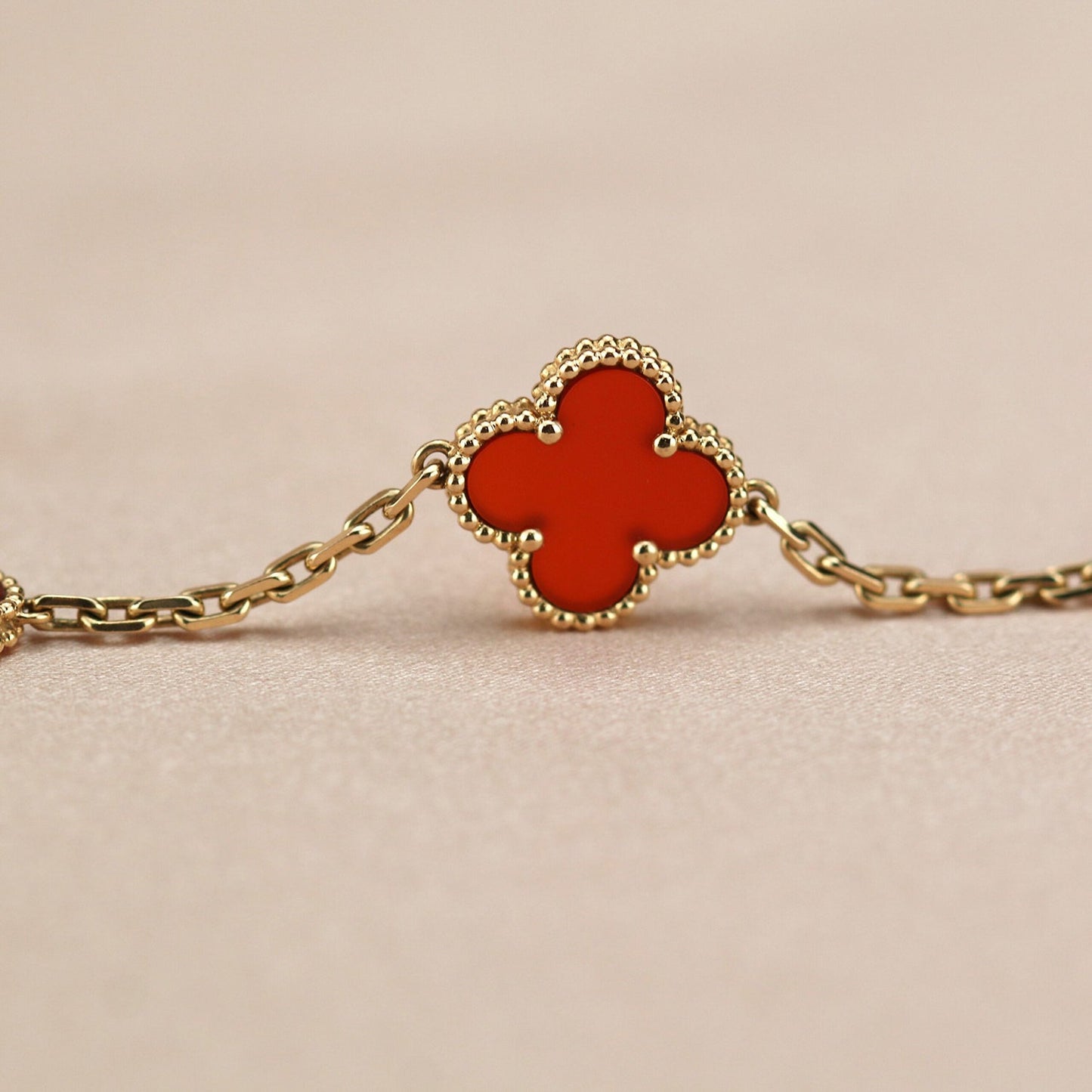 [BLUE TEARS]CLOVER 5 MOTIFS RED AGATE  BRACELET