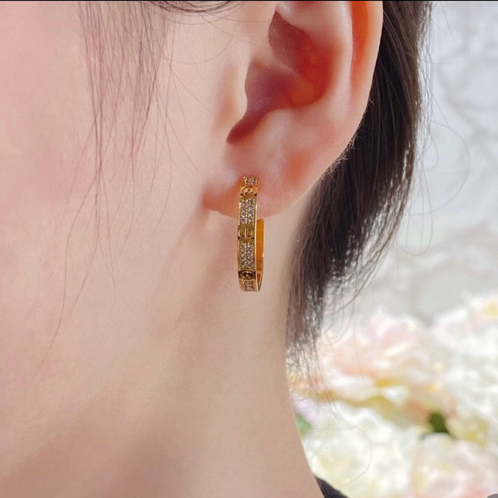 [Blue Tears Jewelry]LOVE EARRINGS 3.6MM DIAMOND PAVED