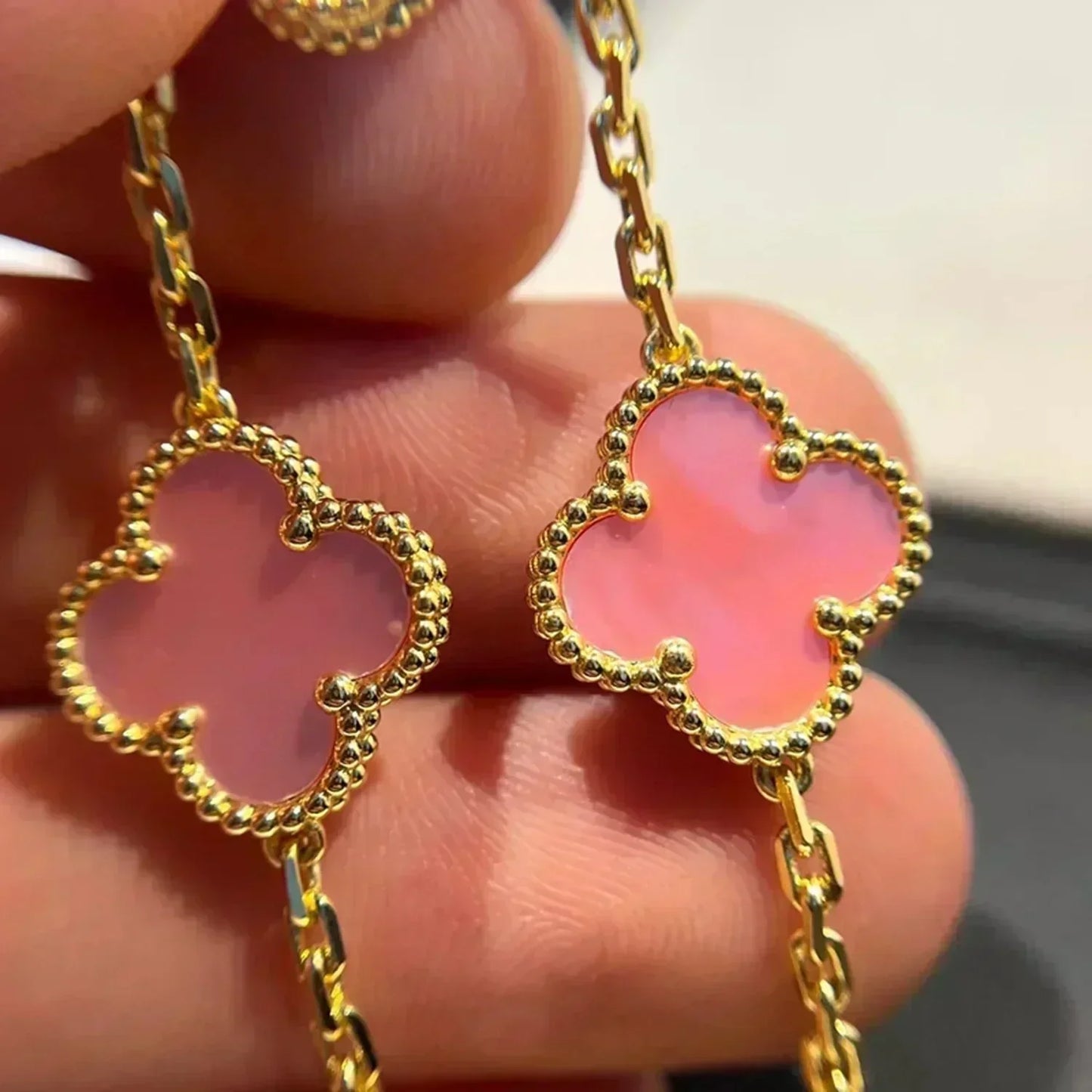 [BLUE TEARS]CLOVER 5 PINK MOP BRACELET
