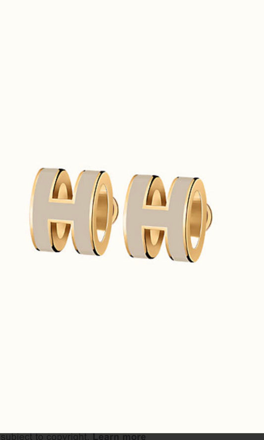 [BLUE TEARS]MINI POP H GOLD EARRINGS GREY