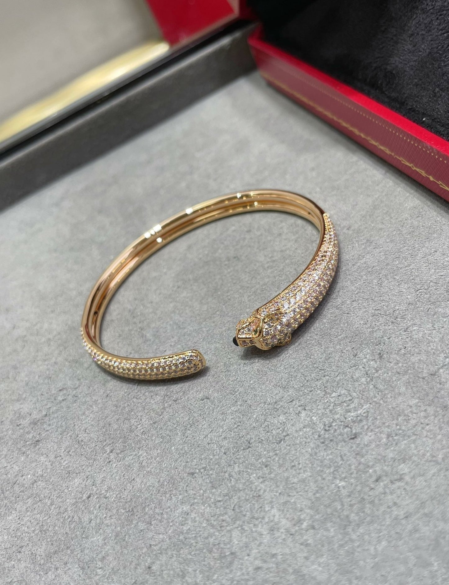 [BLUE TEARS]PANTHERE FULL DIAMOND OPEN BRACELET